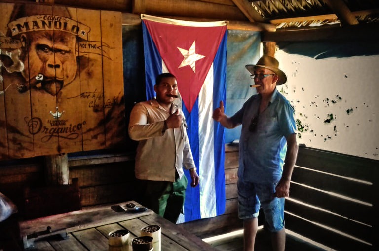 Lire la suite à propos de l’article Cuba est fête, malecon, dominos et carnaval